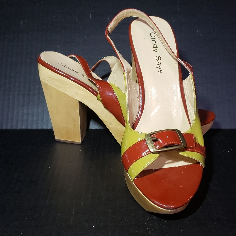 Cindy Says Chesney Sandal